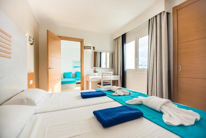 Imagen de la habitación del Hotel Ferrera Beach Suites and Apartments. Foto 6