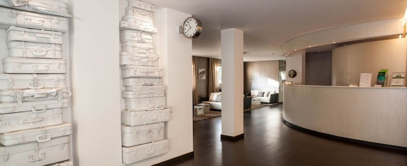 Imagen de los interiores del Hotel Ferrohotel. Foto 14