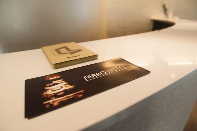 Imagen de los interiores del Hotel Ferrohotel. Foto 17