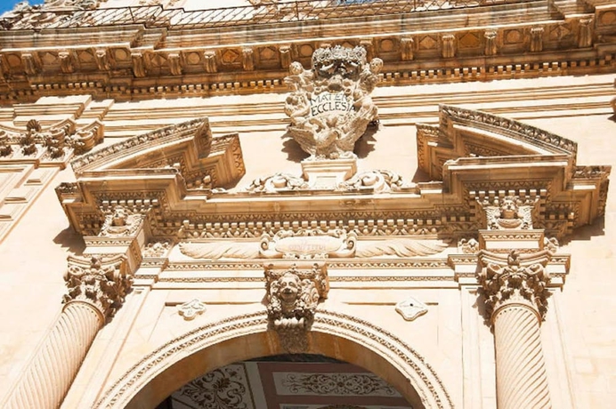 Imagen general del Hotel Ferrohotel. Foto 3