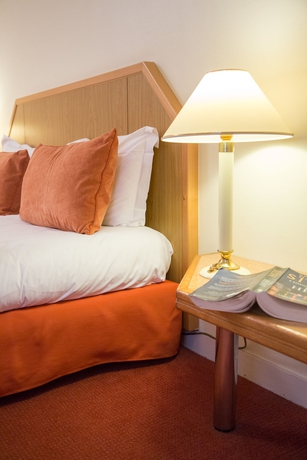 Imagen de la habitación del Hotel Fertel Etoile. Foto 8