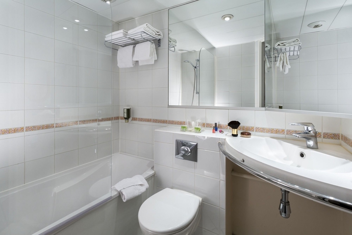 Imagen de la habitación del Hotel Fertel Maillot. Foto 7