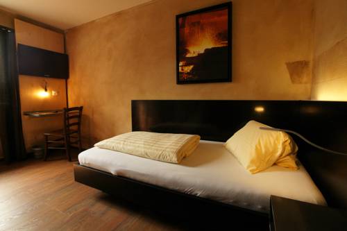 Imagen de la habitación del Hotel Ferus. Foto 12