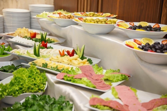 Imagen del bar/restaurante del Hotel Fesa Business. Foto 2