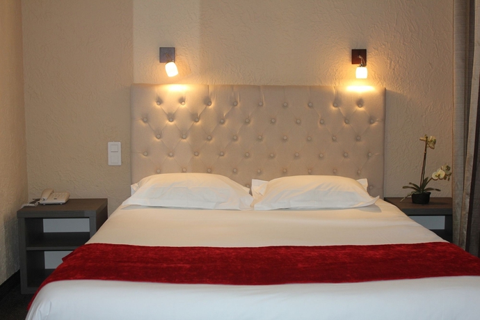 Imagen de la habitación del Hotel Fesch and Spa. Foto 6