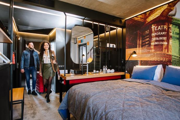 Imagen de la habitación del Hotel Fest. Foto 6