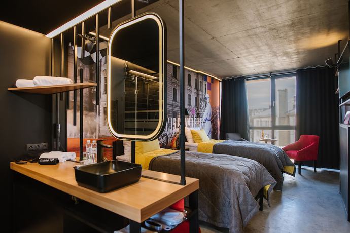 Imagen de la habitación del Hotel Fest. Foto 9