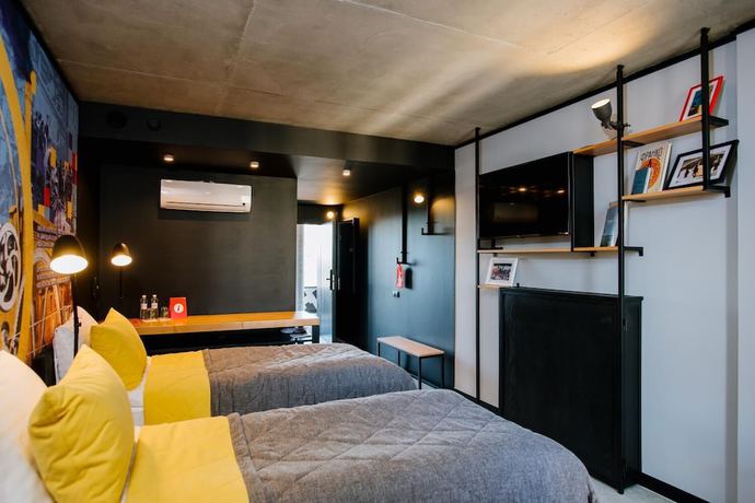 Imagen de la habitación del Hotel Fest. Foto 17