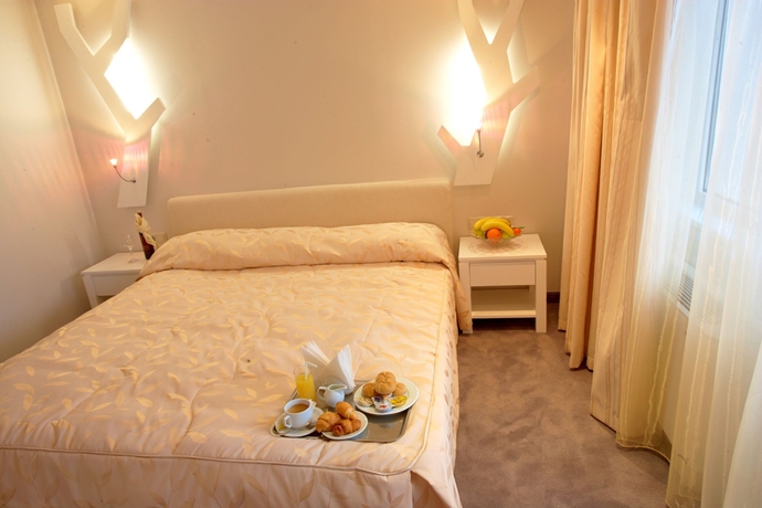 Imagen de los interiores del Hotel Festa Chamkoria. Foto 9