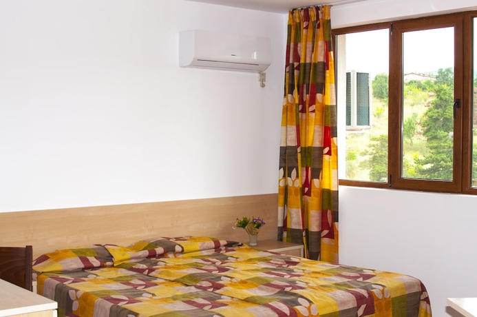 Imagen de la habitación del Hotel Festa Gardenia Hills. Foto 5