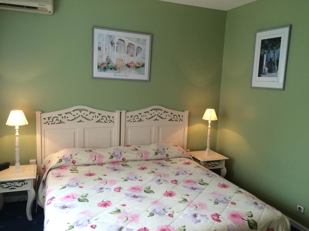 Imagen de la habitación del Hotel Festival, Cannes. Foto 3