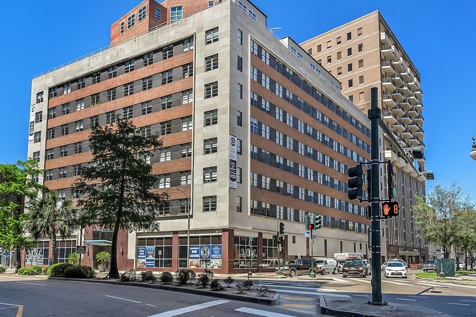 Imagen general del Hotel Festive 4br Condo In The Heart Of Nola. Foto 1