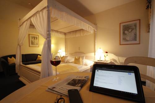 Imagen de la habitación del Hotel Fetzers Landhotel. Foto 2
