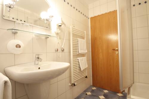 Imagen de la habitación del Hotel Fetzers Landhotel. Foto 14