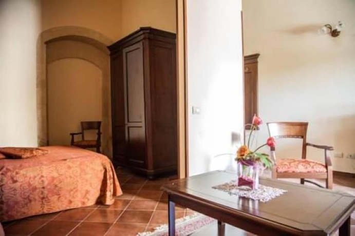 Imagen de la habitación del Hotel Feudo Bauly. Foto 9