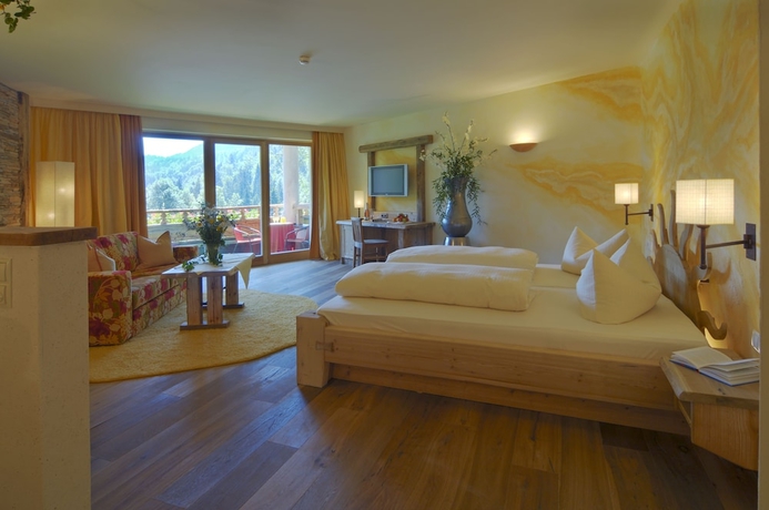 Imagen de la habitación del Hotel Feuriger Tatzlwurm. Foto 8