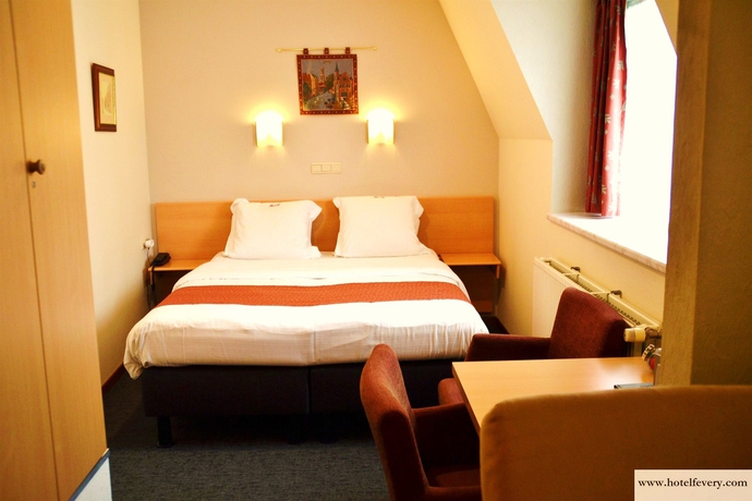 Imagen de la habitación del Hotel Fevery. Foto 5