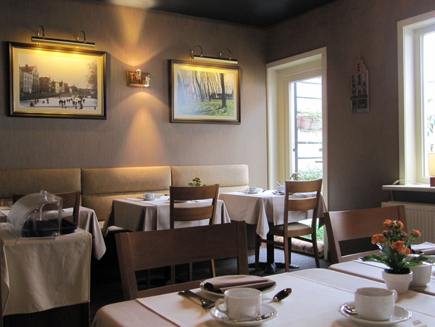 Imagen del bar/restaurante del Hotel Fevery. Foto 2