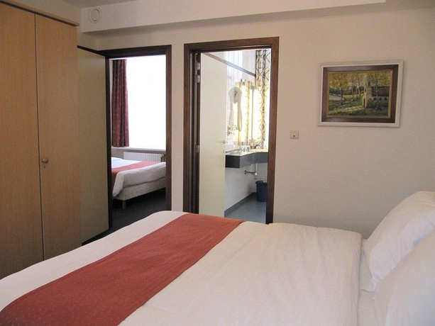 Imagen de la habitación del Hotel Fevery. Foto 9