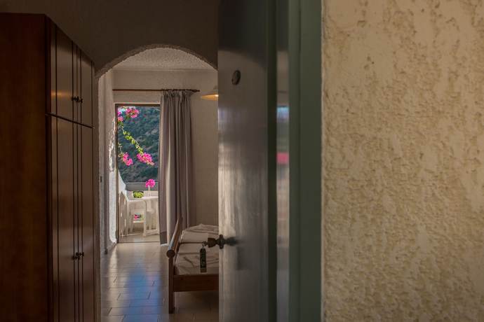 Imagen de la habitación del Hotel Fevro. Foto 10