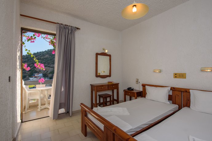 Imagen de la habitación del Hotel Fevro. Foto 16