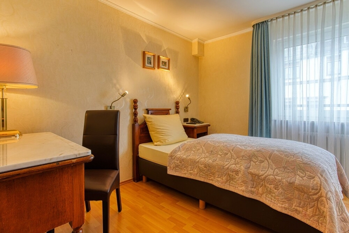 Imagen de la habitación del Hotel Ffande Bavaria. Foto 17