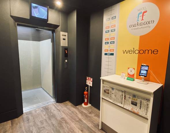 Imagen de los interiores del Hotel Ffosaka.com. Foto 19