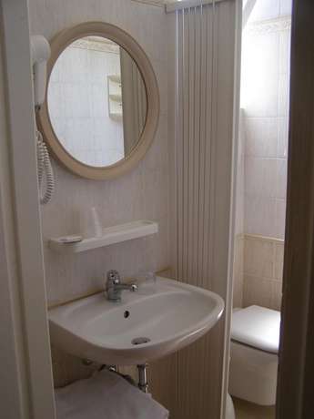 Imagen de la habitación del Hotel Fiammetta, Livorno. Foto 14