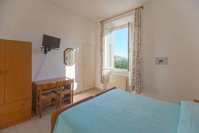 Imagen de la habitación del Hotel Fiammetta, Livorno. Foto 17