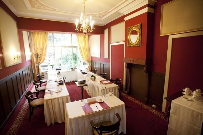 Imagen de los interiores del Hotel Fidder - Patrick's Whiskybar. Foto 6