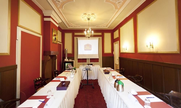 Imagen de los interiores del Hotel Fidder - Patrick's Whiskybar. Foto 9