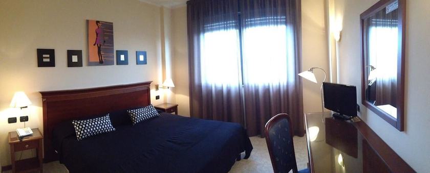 Imagen de la habitación del Hotel Fidenza. Foto 12