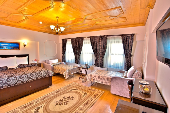 Imagen de la habitación del Hotel Fides. Foto 9