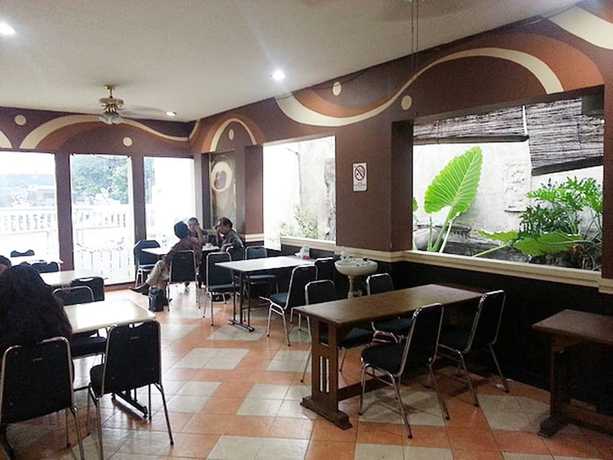 Imagen del bar/restaurante del Hotel Fiducia Otista 153. Foto 2