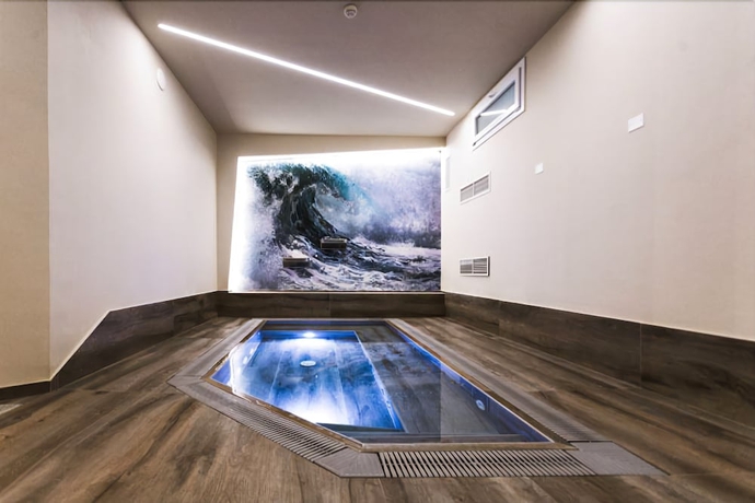 Imagen de la piscina del Hotel Fiera, Bolonia. Foto 17