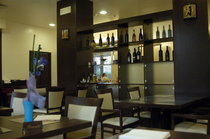 Imagen de los interiores del Hotel Fiera, Bolonia. Foto 16