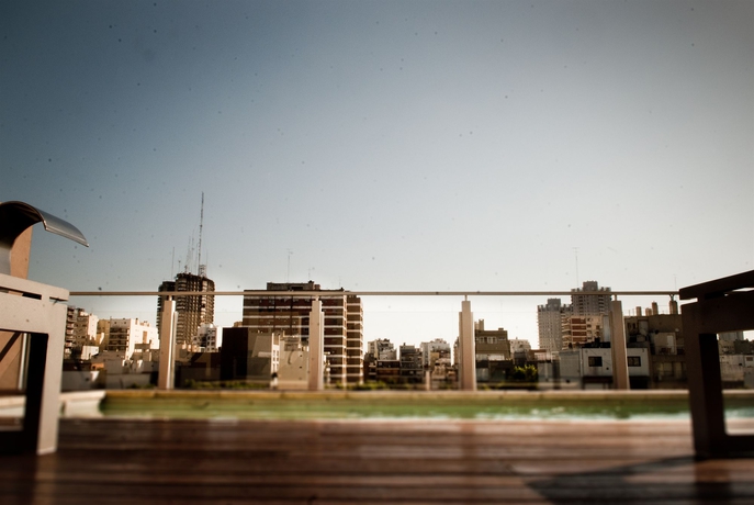 Imagen de la piscina del Hotel Fierro Buenos Aires. Foto 14