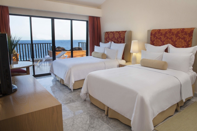 Imagen de la habitación del Hotel Fiesta Americana Cancun Villas. Foto 3