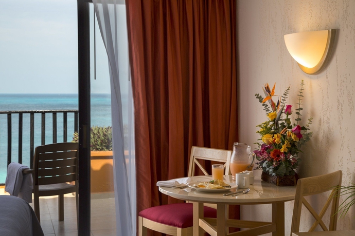 Imagen de la habitación del Hotel Fiesta Americana Cancun Villas. Foto 10