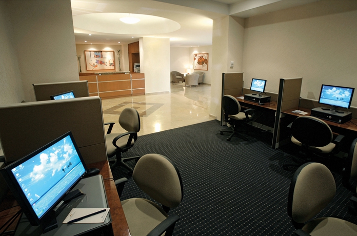 Imagen de los interiores del Hotel Fiesta Americana Condesa Cancun All Inclusive. Foto 10