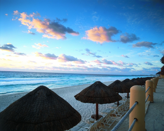 Imagen de los exteriores del Hotel Fiesta Americana Condesa Cancun All Inclusive. Foto 6