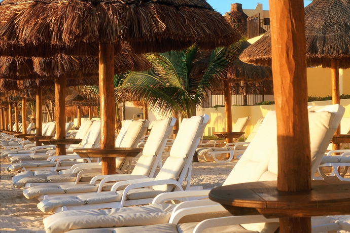 Imagen de los exteriores del Hotel Fiesta Americana Condesa Cancun All Inclusive. Foto 7