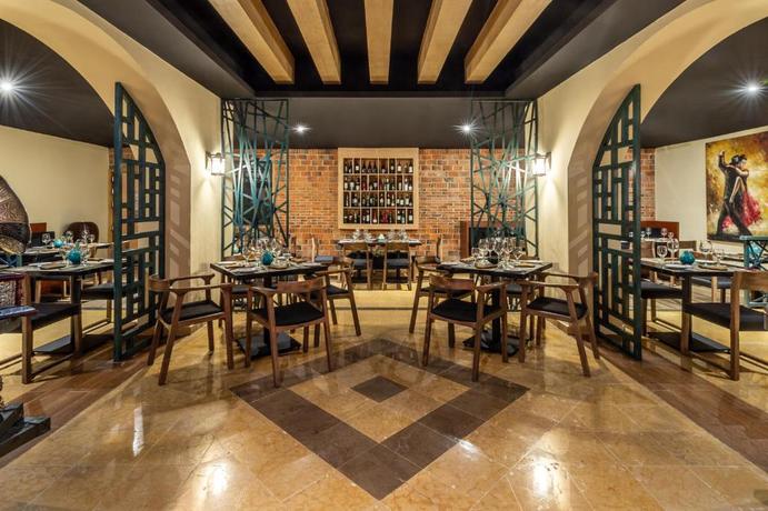 Imagen del bar/restaurante del Hotel Fiesta Americana Condesa Cancun All Inclusive. Foto 2