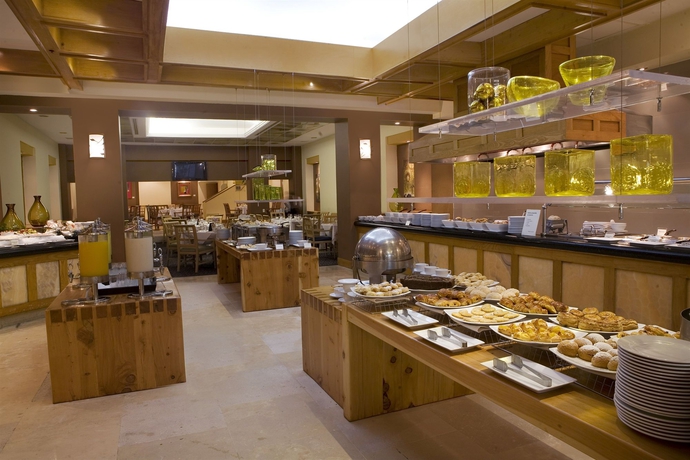 Imagen del bar/restaurante del Hotel Fiesta Americana - Guadalajara. Foto 3