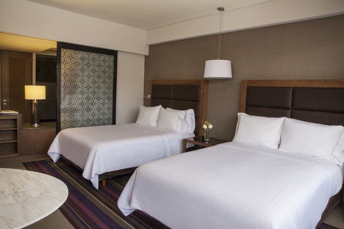 Imagen de la habitación del Hotel Fiesta Americana Monterrey Pabellón M. Foto 12