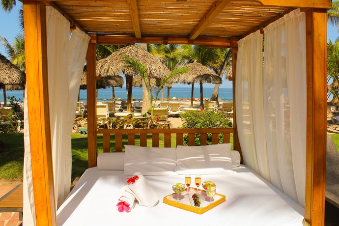 Imagen de los exteriores del Hotel Fiesta Americana Puerto Vallarta All Inclusive and Spa. Foto 8