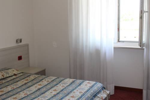 Imagen de la habitación del Hotel Fiesta, Casalpusterlengo. Foto 6