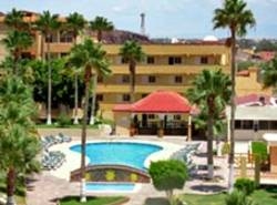 Imagen de la piscina del Hotel Fiesta De Cortez. Foto 3