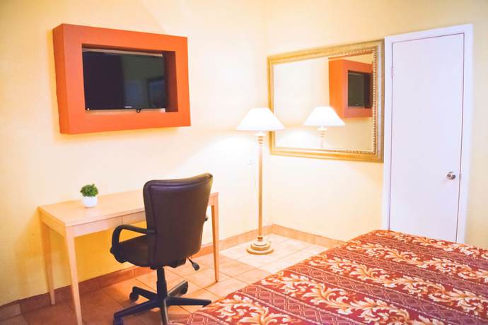 Imagen de la habitación del Hotel Fiesta Ensenada. Foto 2