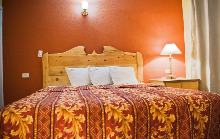 Imagen de la habitación del Hotel Fiesta Ensenada. Foto 7